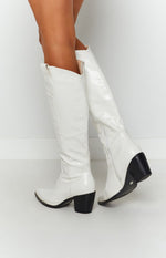 Hotel California Boots White Croc Image