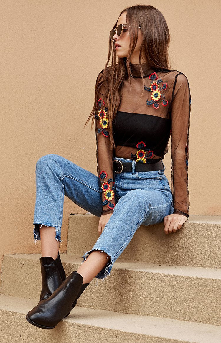 Show Me Dress Embroidered Black Image
