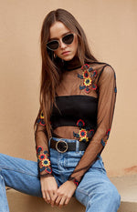 Show Me Dress Embroidered Black Image